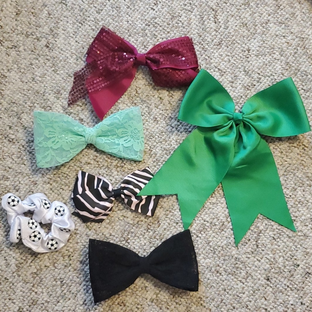 Hair bows